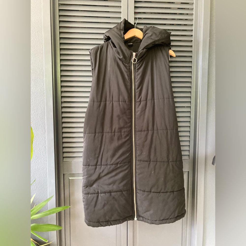 Long, black Puffer Vest